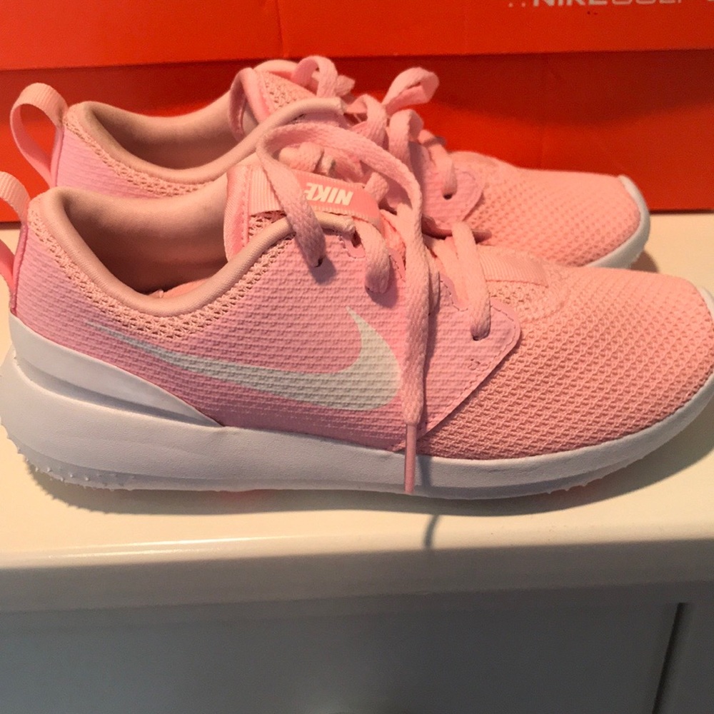 NIB Nike Golf Spikes